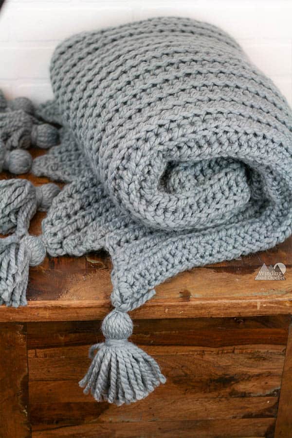 How to EASILY Crochet a Super Thick & Chunky Blanket -- Pattern Optional