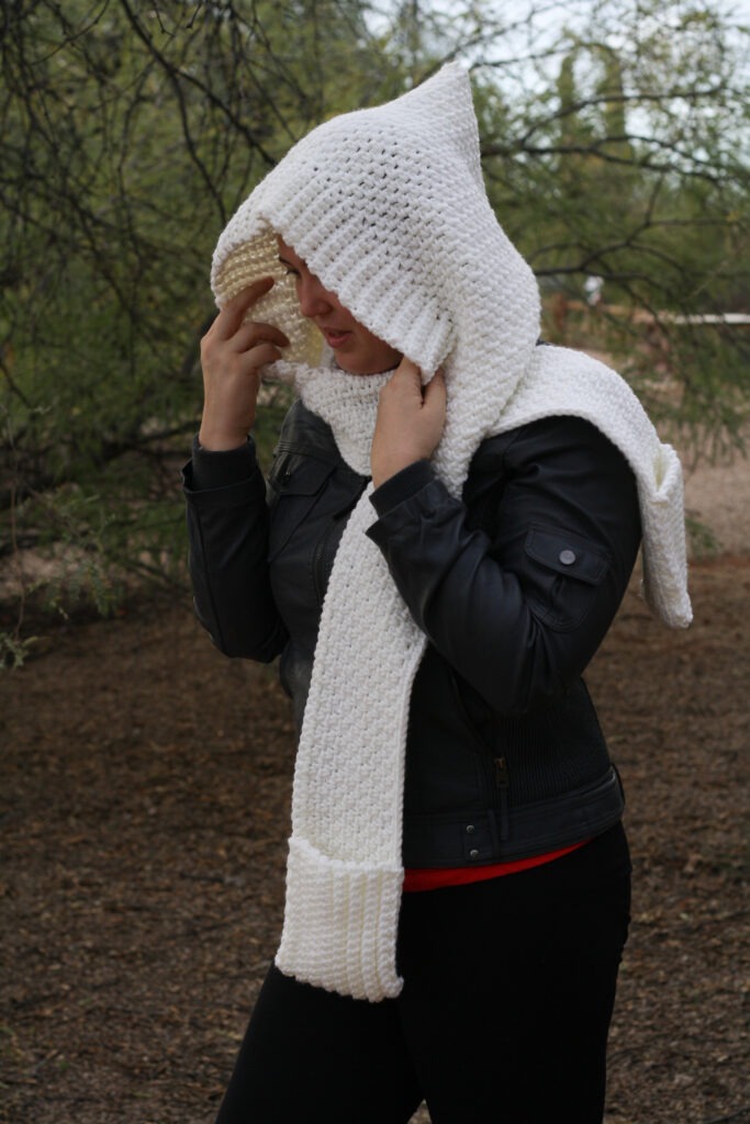 How to crochet a hooded scarf 