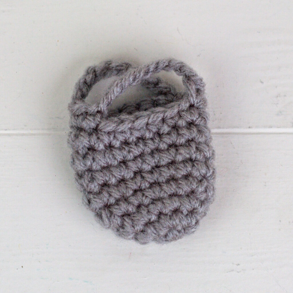 Crochet Store Clerk Gnome Free Pattern - Winding Road Crochet